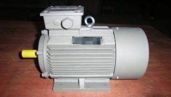 变频器如何启动单相电机（解决单相电源难题，让变频器发挥更大作用）