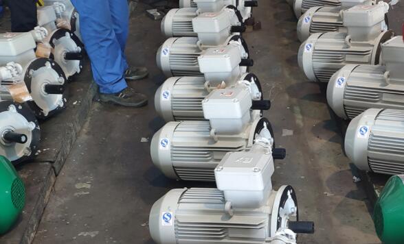 单相电机起动需要多大的电容？