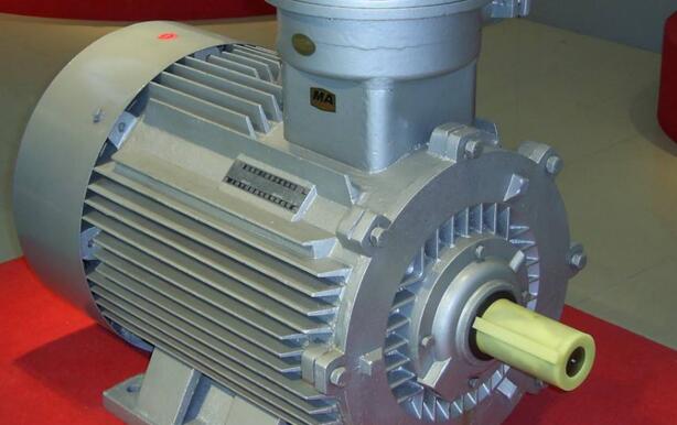 220v单相电机正反原理（详解单相电机的正反转技术）