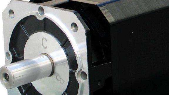 带启动电容的电机如何实现精准调速？